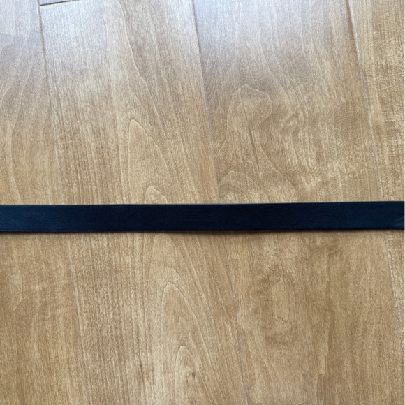 H&M Black Faux Leather Belt with Gold Buckle, Size Medium - Picture 8 of 14